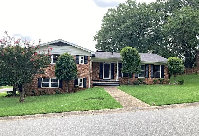 1 Lorna Dr