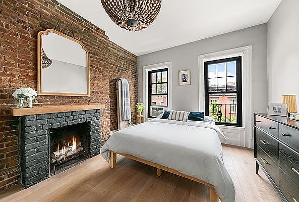 1st image of 84 Horatio St APT 5D