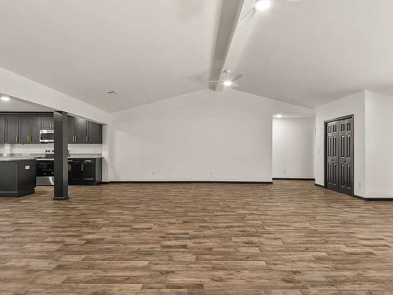 4165 E Lake Dr — Photo 11