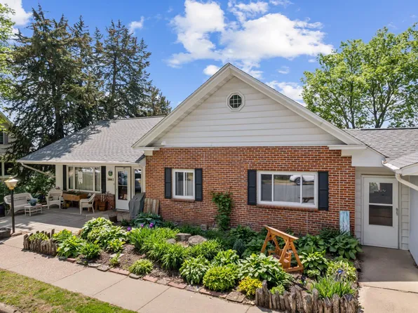 304 S 2nd St, Alma, WI 54610