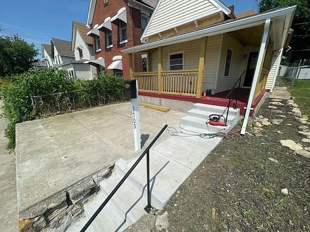 1st image of 2709 Holly St