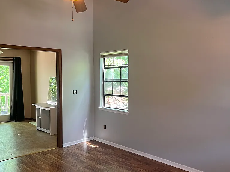 1900 Barber Ave — Photo 19