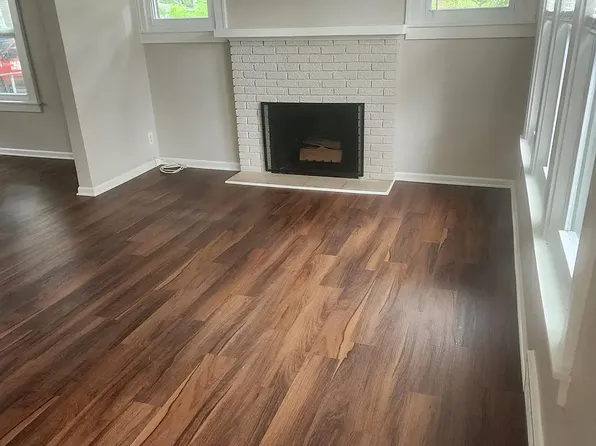 1007 Premont Ave, Waterford, MI 48328