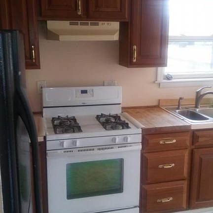2nd image of 1002 Nash Ave