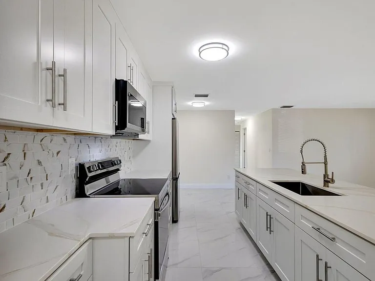 2016 Avenue S — Photo 16