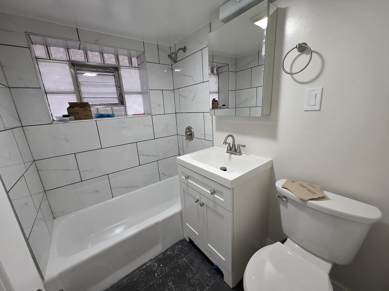 2 bed, 550 sqft, $1,595 — Photo 3