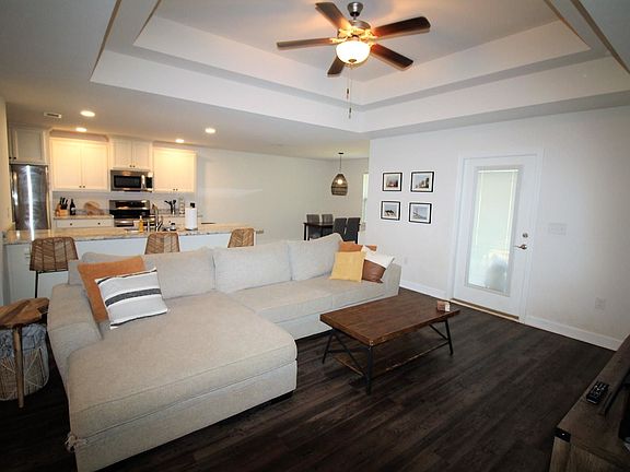 5th image of 5740 San Gabriel Dr