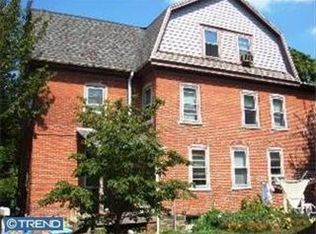 1047 County Line Rd, Bryn Mawr, PA 19010