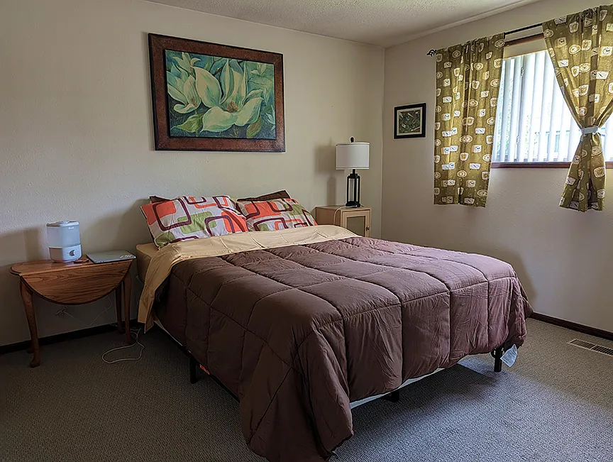 415 Charman St — Photo 4