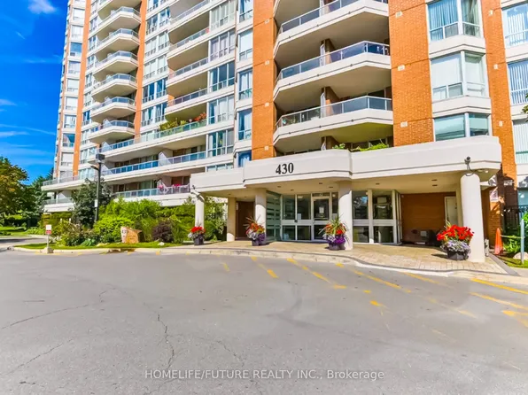 430 McLevin Ave #1612, Toronto, ON M1B 5P1