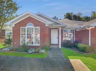 6229 Covington Villas Dr, Tuscaloosa, AL 35405