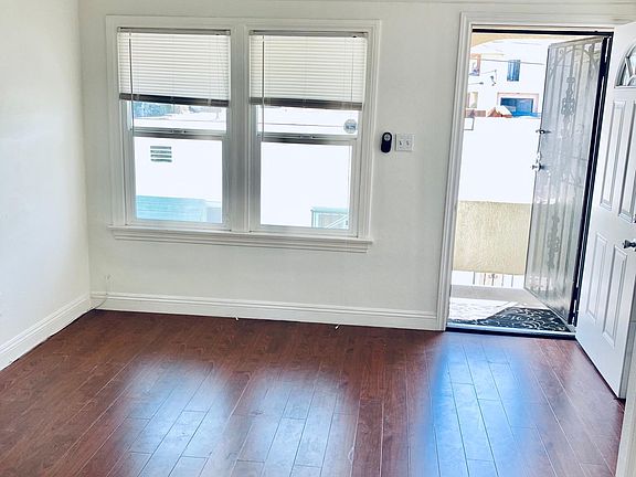 4th image of 5635 1/2 Ash St