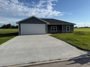 211 E 21st, Beloit, KS 67420