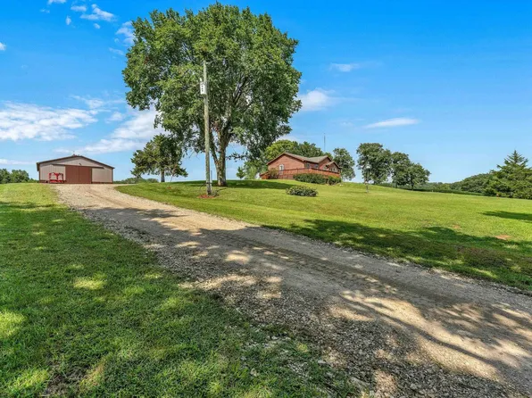 12398 130th St, Valley Falls, KS 66088