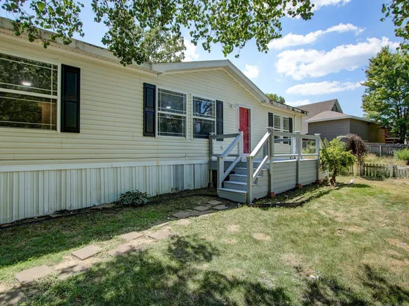 227 Birch St, Mount Ida, AR 71957