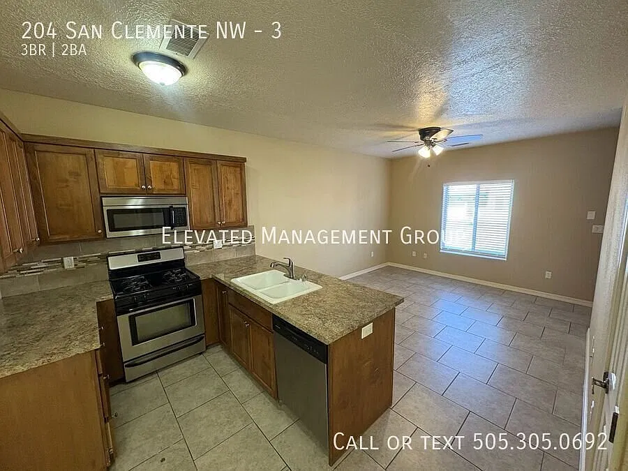 204 San Clemente Ave NW #3
