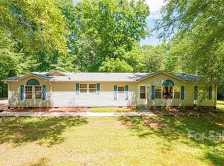 136 Spearpoint Ln, Statesville, NC 28625