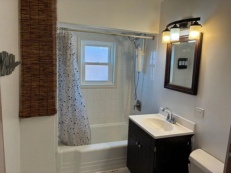 2625 N Central Park Ave — Photo 6