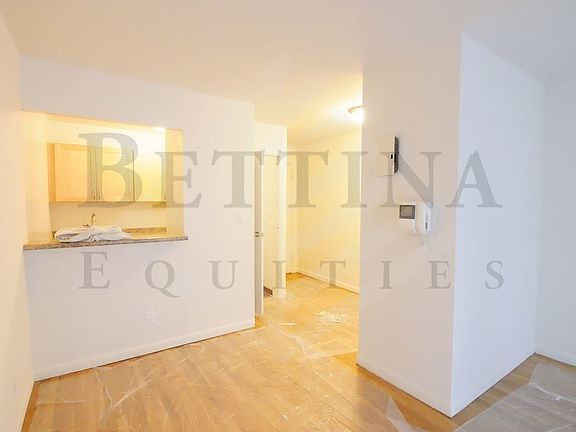 3rd image of 225 E 85th St APT 903