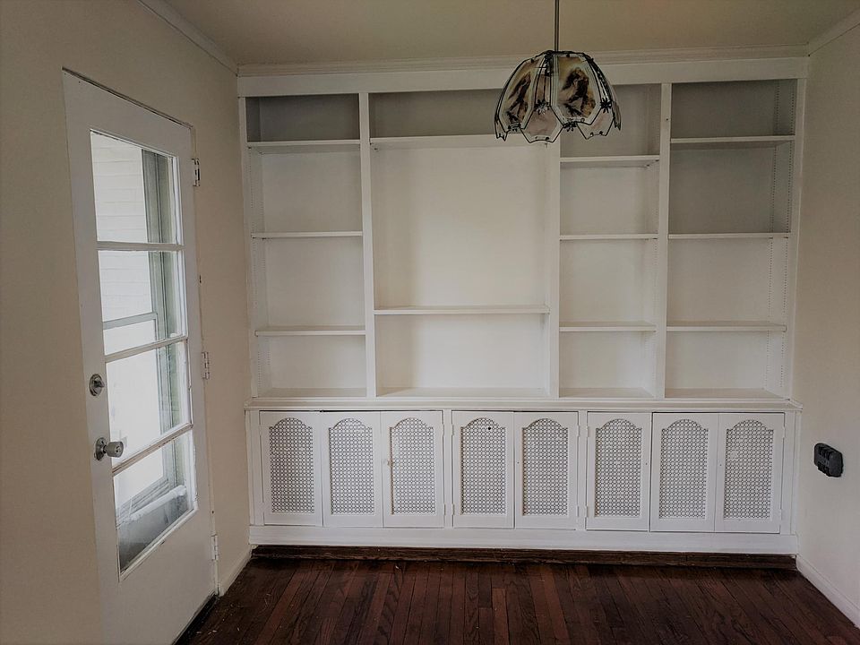 1st image of 23 Avenell Ln