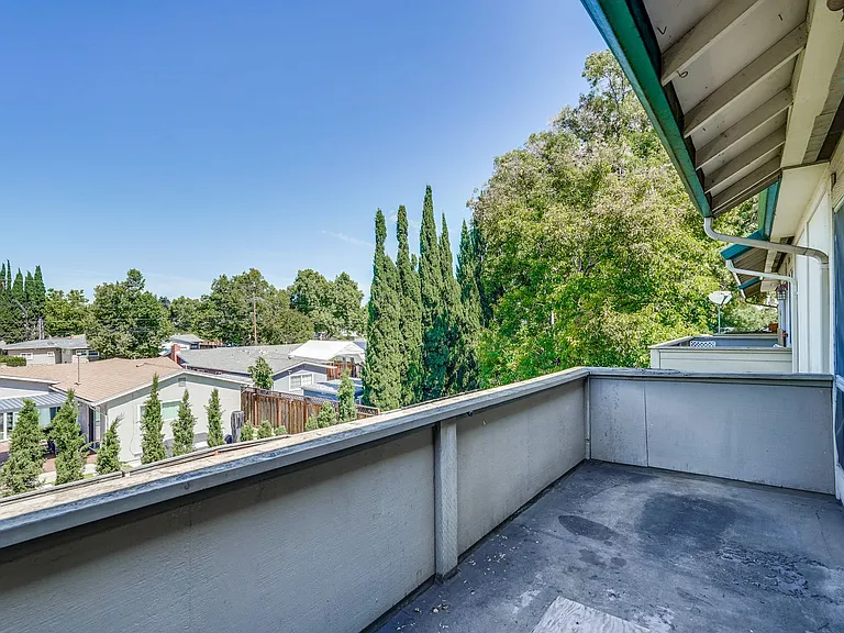 781 N Fair Oaks Ave #6 — Photo 34