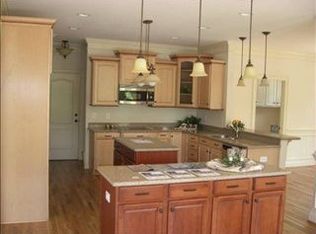 222 N Lake Emory Dr, Inman, SC 29349