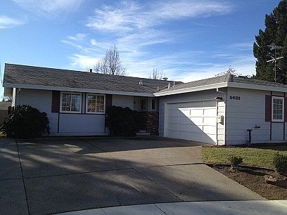 2nd image of 2435 Maclennan St