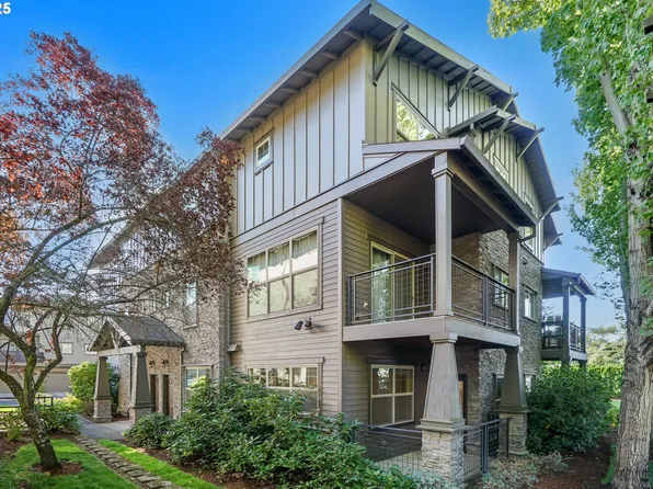 613 NE Garswood Ln, Hillsboro, OR 97006