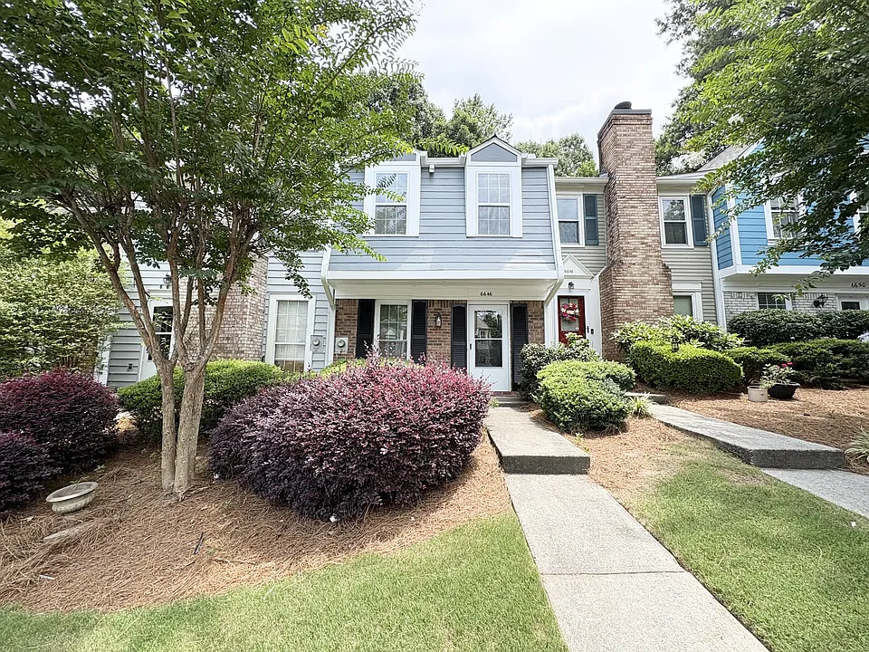 6646 Wellington Sq #1