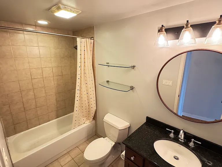 1071 W 15th St #309 — Photo 10
