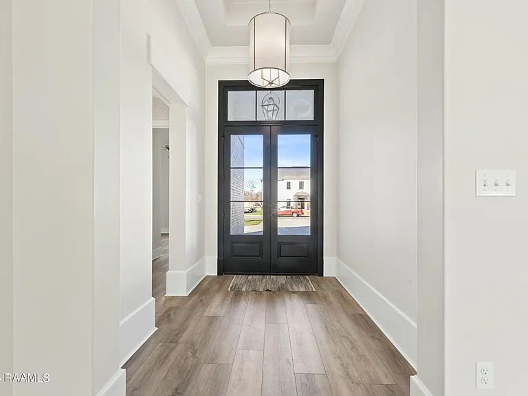 109 Trailing Oaks Dr — Photo 5