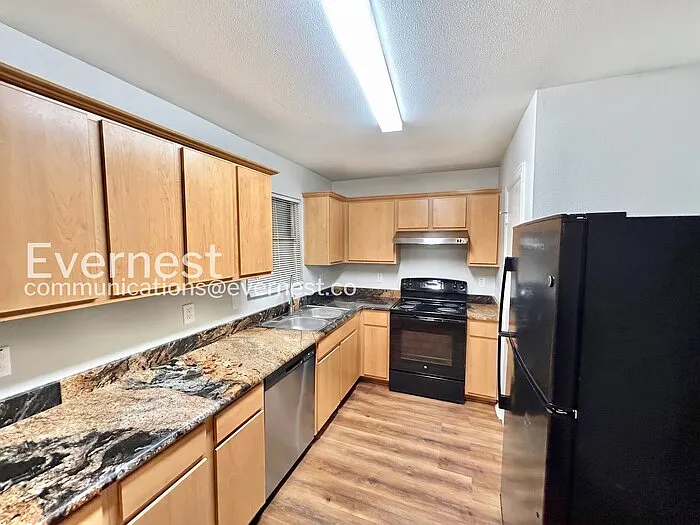 332 Ezekial Ave — Photo 6