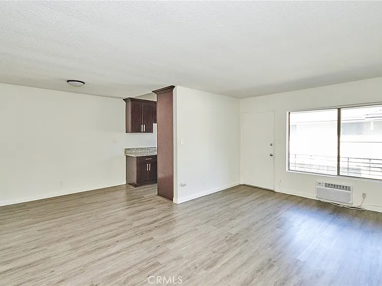 1024 S Atlantic Blvd #11 — Photo 5