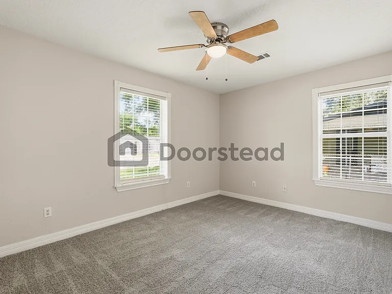 217 W Wilkins St — Photo 13