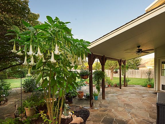 3rd image of 114 Vista Verde