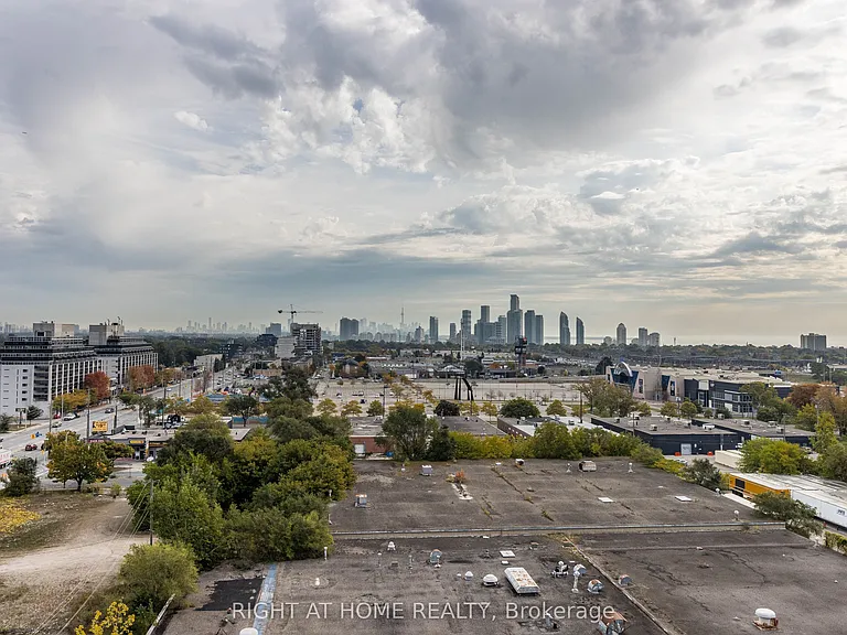 17 Zorra St #903 — Photo 40