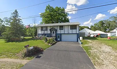 1017 Shultz St — Photo 1