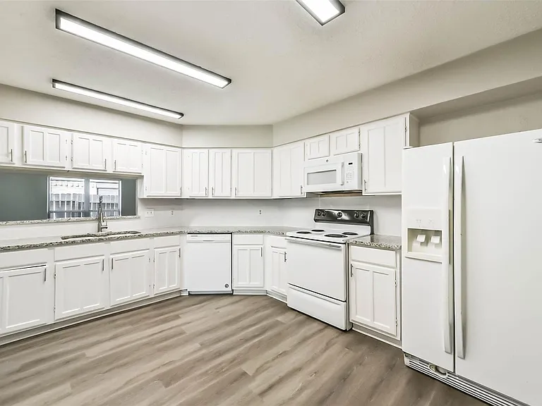 2406 Pilgrims Bend Dr — Photo 20