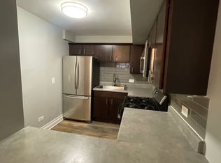 5800 N Sheridan Rd APT 301, Chicago, IL 60660