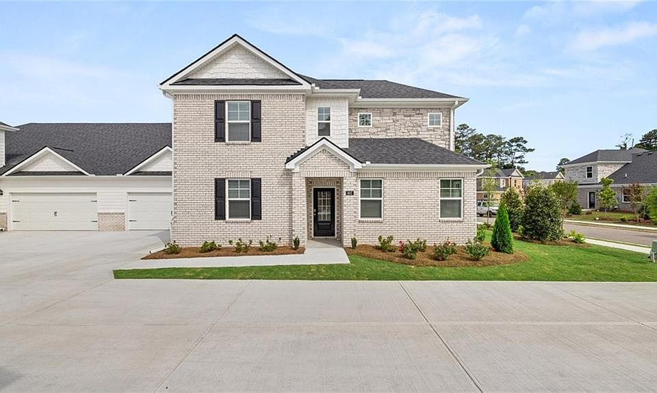 1st image of 572 Silver Moon Dr