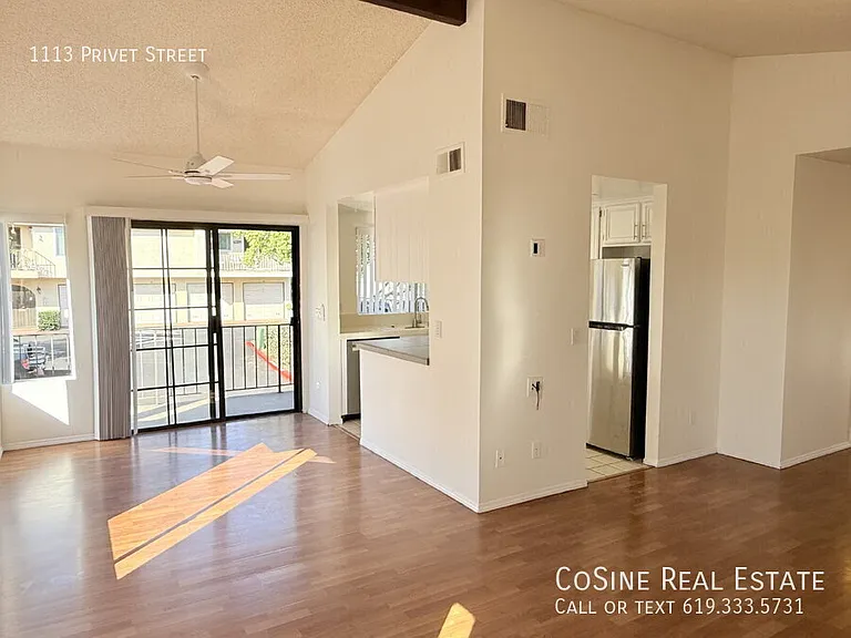 1113 Privet St — Photo 4