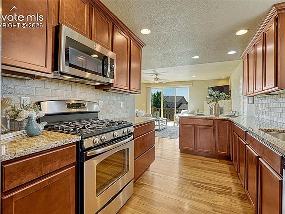 3rd image of 5968 Canyon Reserve Hts