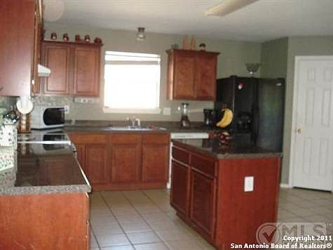 5th image of 8835 Veranda Ct