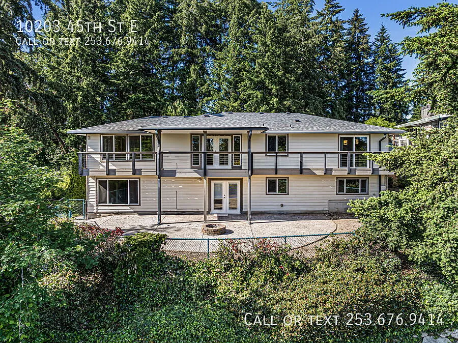 10203 45th St E, Edgewood — Photo 1
