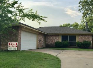 16322 Summer Dew Ln, Houston, TX 77095