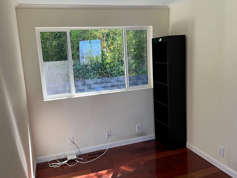 800 Buckland Ave — Photo 18