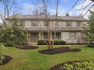 430 Elm Rd, Barrington, IL 60010