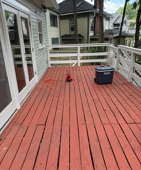 Huge back deck