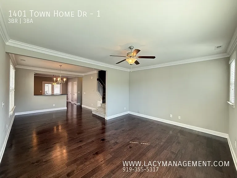 1401 Town Home Dr #1 — Photo 10