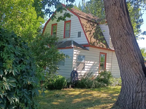 31 N McLean Rd, Sunnyside, WA 98944